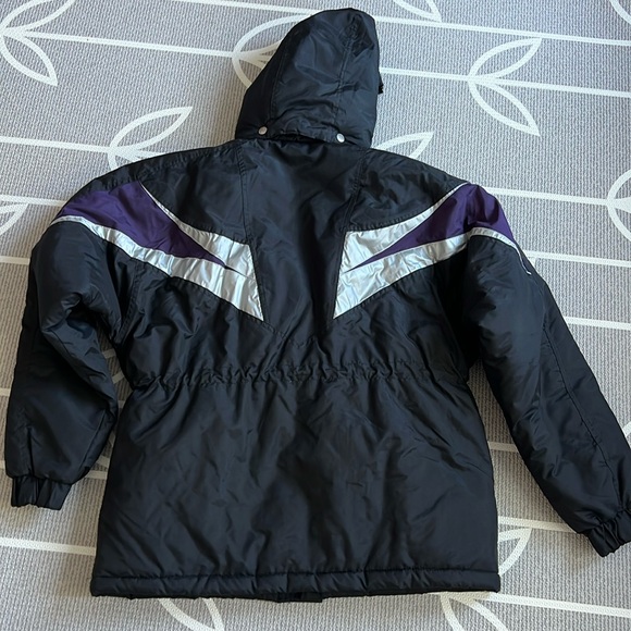 Northern Spirit - Hudson Bay jacket - Picture 2 of 5